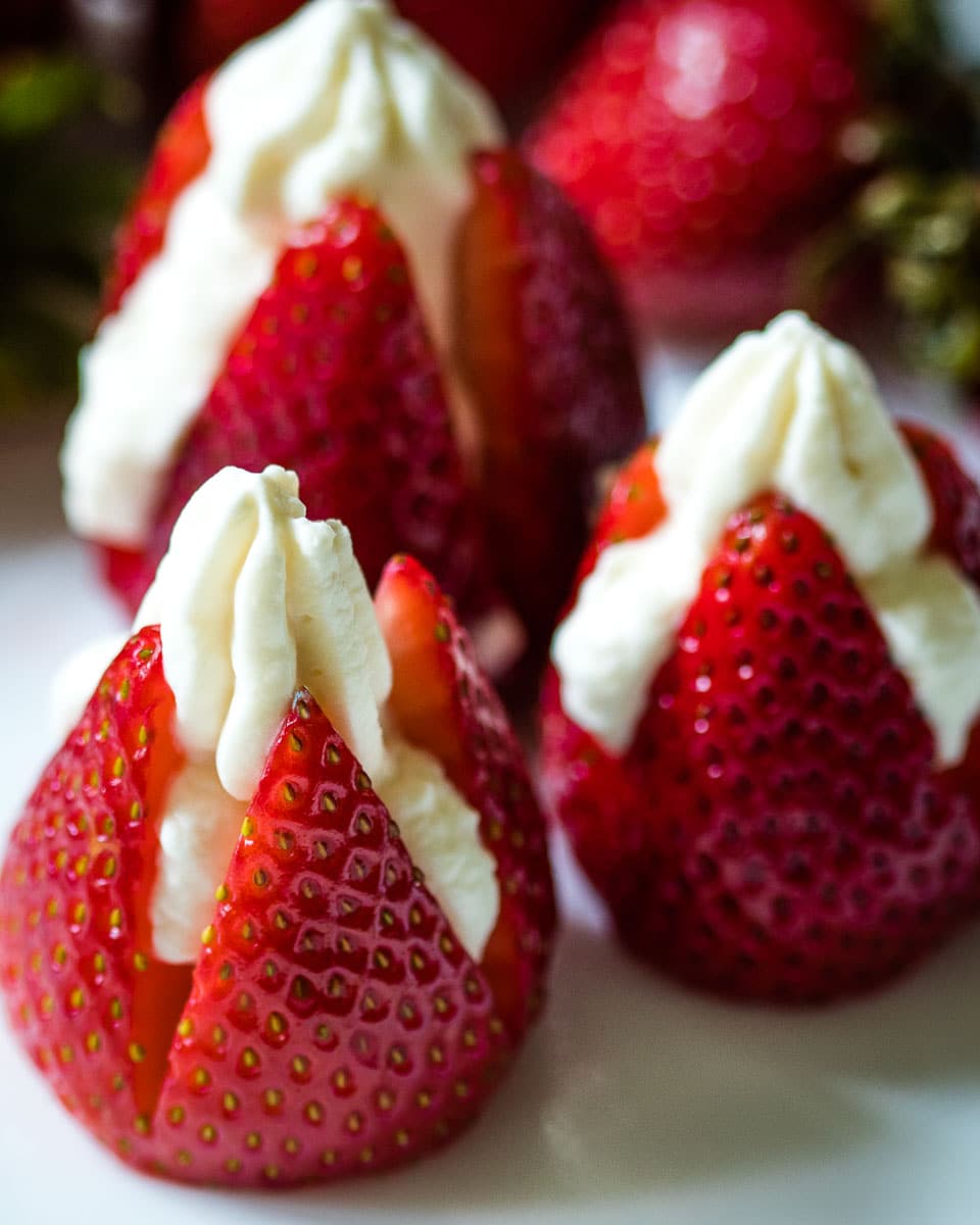 Keto strawberry shortcake dessert bites