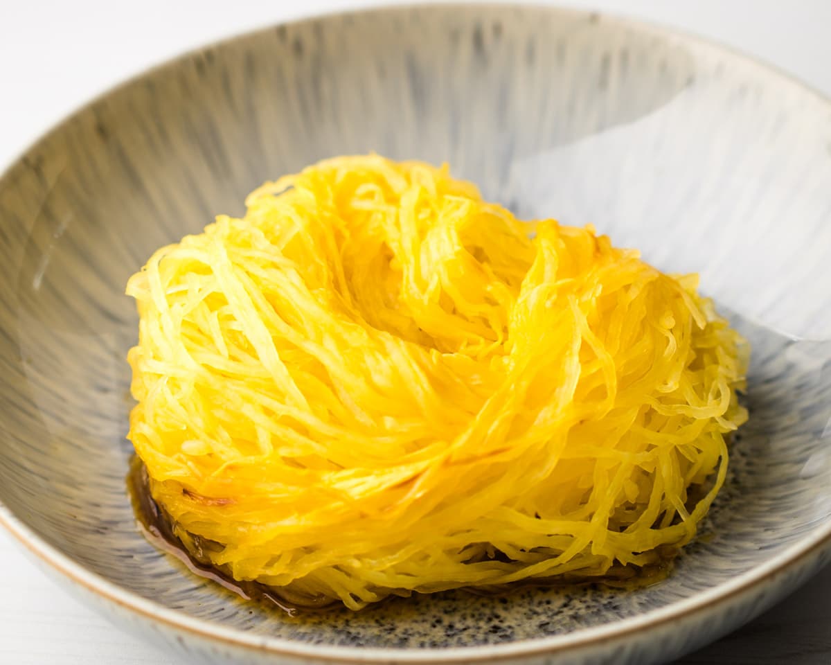 Make spaghetti squash look just like spaghetti noodles