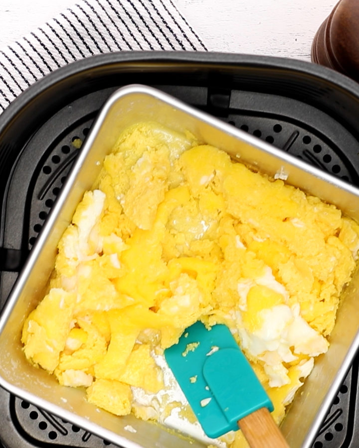 easy-air-fryer-scrambled-eggs