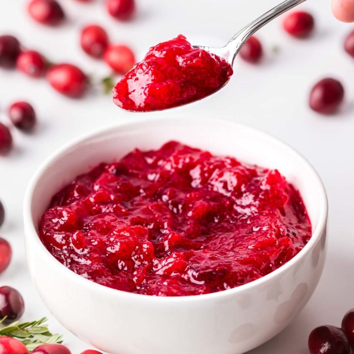 Keto cranberry sauce • We Count Carbs