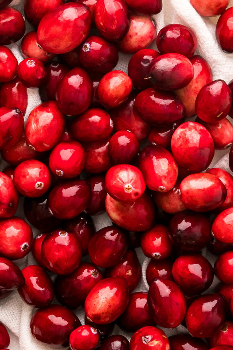 Keto cranberry sauce • We Count Carbs